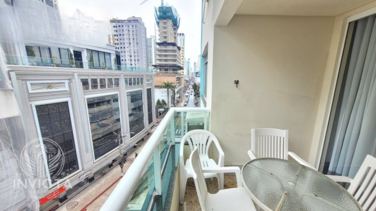 Imagem Apartamento com 2 Quartos à Venda, 72 m² em Centro - Balneário Camboriú