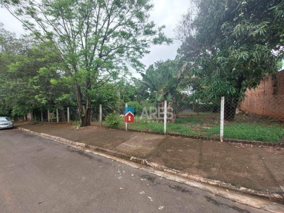 Terreno à Venda, 300 m² em Residencial Vale Das Nogueiras - Americana