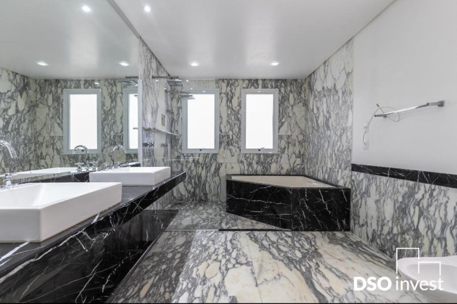 Imagem Casa de Condomínio com 4 Quartos à Venda, 853 m² em Jardim Petrópolis - São Paulo