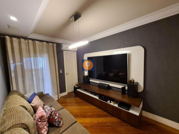 Imagem Apartamento com 4 Quartos à Venda, 206 m²