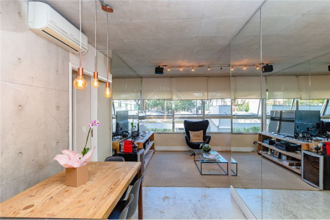 Imagem Apartamento com 2 Quartos à Venda, 70 m² em Jardim Das Acácias - São Paulo