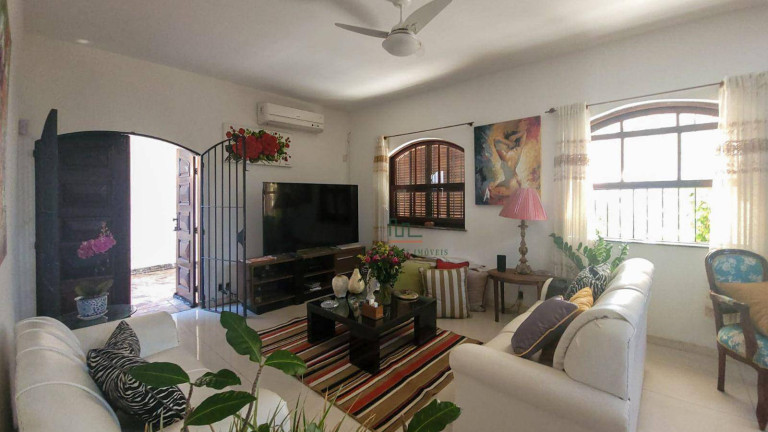 Imagem Casa com 4 Quartos à Venda, 321 m² em Itaipu - Niterói
