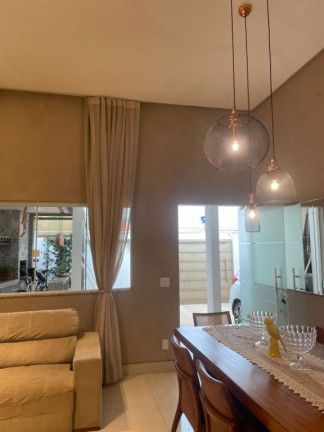 Imagem Casa com 3 Quartos à Venda, 130 m² em Jardim Mariliza - Goiânia Imagem Casa com 3 Quartos à Venda, 130 m² em Jardim Mariliza - Goiânia