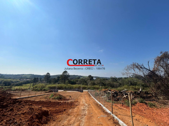 Imagem Casa com 3 Quartos à Venda, 1.185 m² em Tavares - Ibiúna Imagem Casa com 3 Quartos à Venda, 1.185 m² em Tavares - Ibiúna