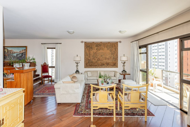 Apartamento com 4 Quartos à Venda, 185 m² em Moema - São Paulo