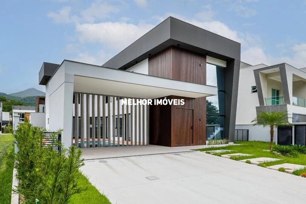 Apartamento com 4 Quartos à Venda, 371 m² em Santa Regina - Camboriú