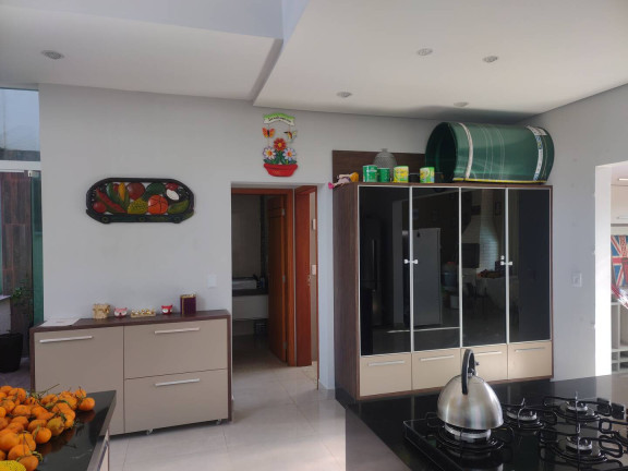 Imagem Casa com 3 Quartos à Venda, 320 m² em Iporanga - Sorocaba Imagem Casa com 3 Quartos à Venda, 320 m² em Iporanga - Sorocaba