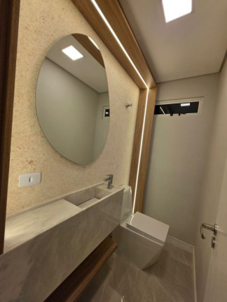 Imagem Casa com 3 Quartos à Venda, 284 m² em Santo Inácio - Curitiba