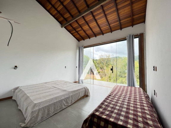Imagem Casa com 3 Quartos à Venda, 380 m² em Albuquerque - Teresópolis Imagem Casa com 3 Quartos à Venda, 380 m² em Albuquerque - Teresópolis