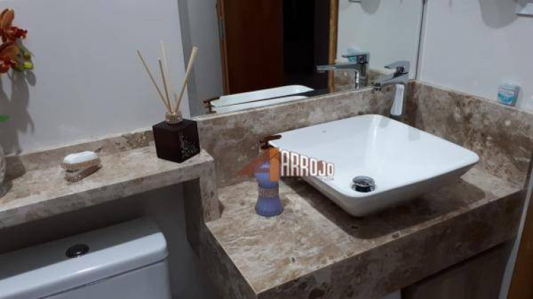Imagem Casa com 3 Quartos à Venda, 104 m² em Ermelino Matarazzo - São Paulo Imagem Casa com 3 Quartos à Venda, 104 m² em Ermelino Matarazzo - São Paulo