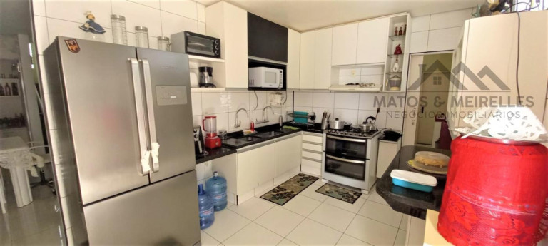 Imagem Casa com 8 Quartos à Venda, 500 m² em Centro - Fortaleza Imagem Casa com 8 Quartos à Venda, 500 m² em Centro - Fortaleza