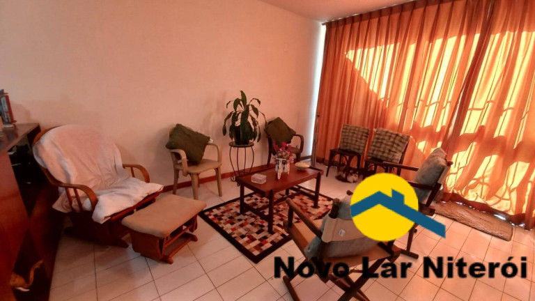 Imagem Casa com 4 Quartos à Venda, 240 m² em Centro - Niterói Imagem Casa com 4 Quartos à Venda, 240 m² em Centro - Niterói