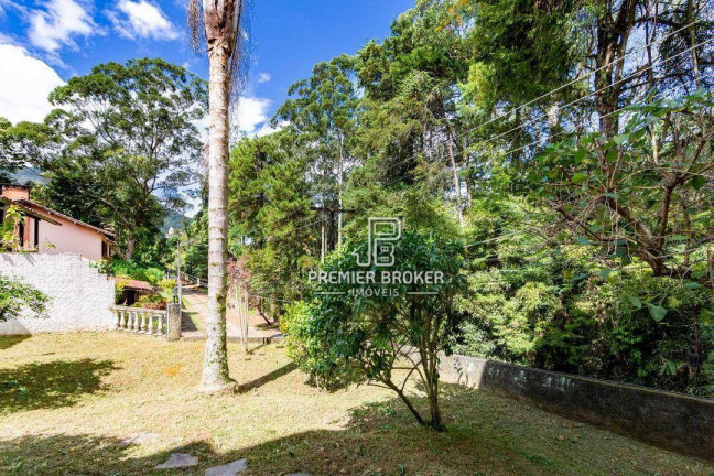 Imagem Casa com 4 Quartos à Venda, 174 m² em  Alto - Teresópolis