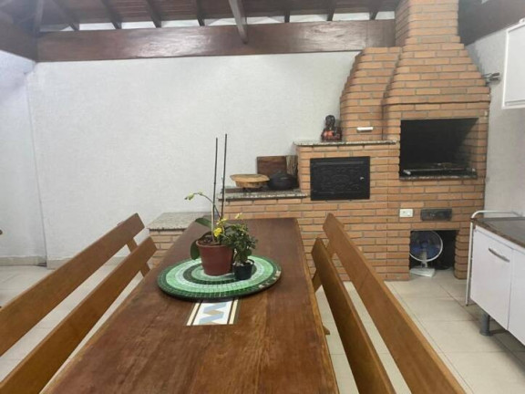 Imagem Casa com 3 Quartos à Venda, 250 m² em Parque São Cristóvão - Taubaté Imagem Casa com 3 Quartos à Venda, 250 m² em Parque São Cristóvão - Taubaté