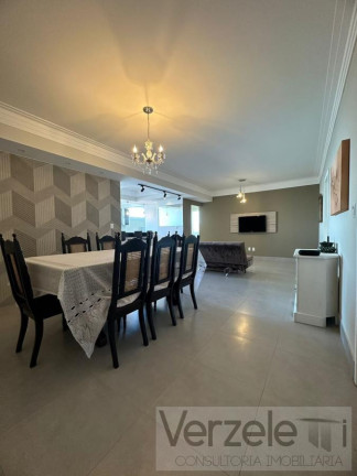 Imagem Apartamento com 4 Quartos para Temporada, 170 m² em Centro - Balneário Camboriú Imagem Apartamento com 4 Quartos para Temporada, 170 m² em Centro - Balneário Camboriú