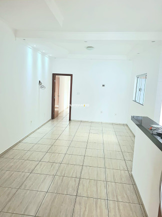 Imagem Casa com 3 Quartos à Venda, 140 m²