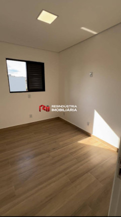 Imagem Sobrado com 3 Quartos à Venda, 143 m² em Villas Do Jaguari - Santana De Parnaíba