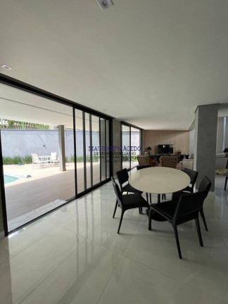 Imagem Casa com 3 Quartos à Venda, 550 m² em Alphaville - Santana De Parnaíba Imagem Casa com 3 Quartos à Venda, 550 m² em Alphaville - Santana De Parnaíba