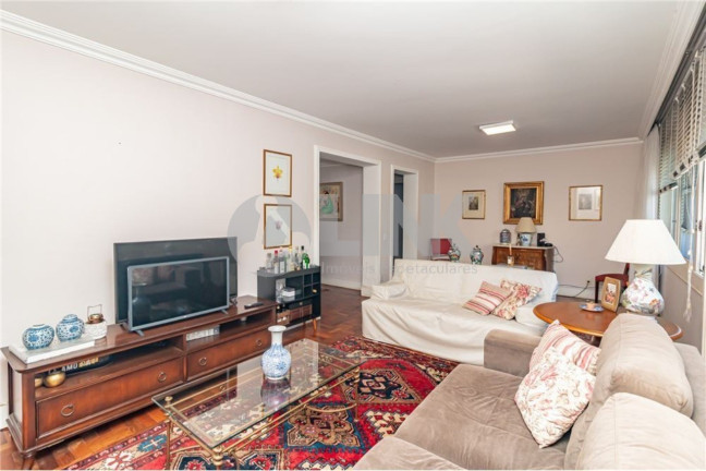 Imagem Apartamento com 3 Quartos à Venda, 144 m² em Moinhos De Vento - Porto Alegre
