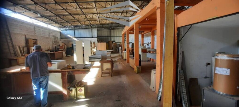 Imagem Galpão para Alugar, 1.200 m² em Parque Rincão - Cotia Imagem Galpão para Alugar, 1.200 m² em Parque Rincão - Cotia