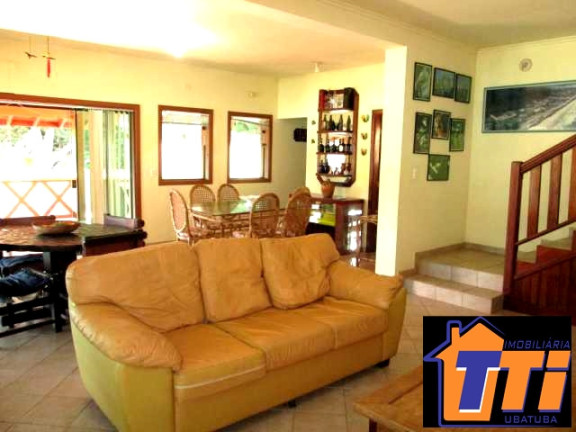 Imagem Casa com 3 Quartos à Venda, 1.000 m² em Praia Grande - Ubatuba Imagem Casa com 3 Quartos à Venda, 1.000 m² em Praia Grande - Ubatuba