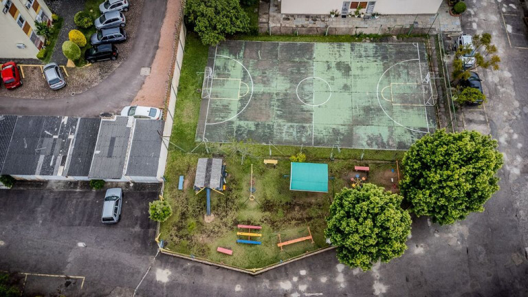 Imagem Apartamento com 4 Quartos à Venda, 74 m² em Passo Da Areia - Porto Alegre