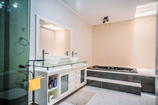 Imagem Casa com 3 Quartos à Venda, 380 m² em Vila Ipiranga - Porto Alegre