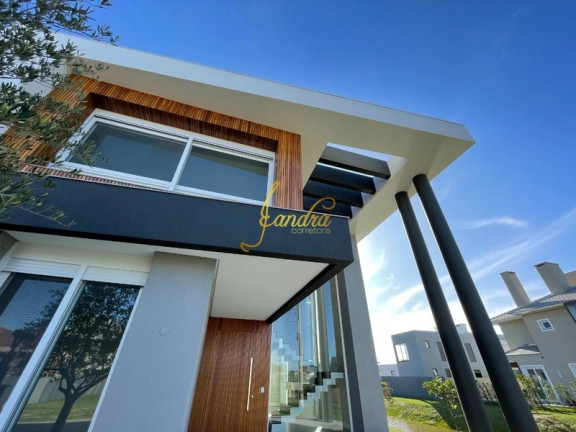 Imagem Casa de Condomínio com 4 Quartos à Venda, 239 m² em Centro - Xangri-la