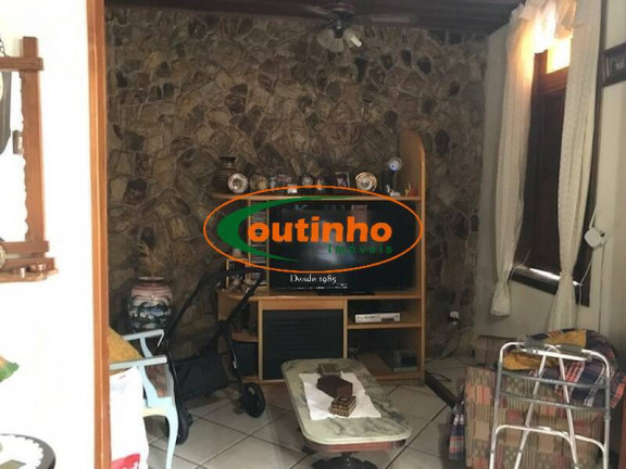 Imagem Casa com 4 Quartos à Venda, 201 m² em Tijuca - Rio De Janeiro Imagem Casa com 4 Quartos à Venda, 201 m² em Tijuca - Rio De Janeiro
