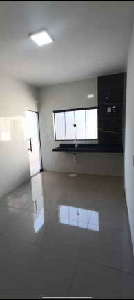 Imagem Casa com 2 Quartos à Venda, 86 m² em Goiânia Imagem Casa com 2 Quartos à Venda, 86 m² em Goiânia