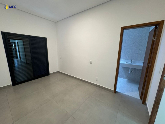 Imagem Casa de Condomínio com 3 Quartos à Venda, 200 m² em Horto Florestal Villagio - Sorocaba Imagem Casa de Condomínio com 3 Quartos à Venda, 200 m² em Horto Florestal Villagio - Sorocaba