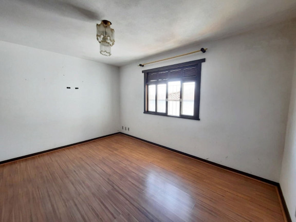Imagem Casa com 4 Quartos à Venda, 229 m² em Parque Do Ingá - Teresópolis
