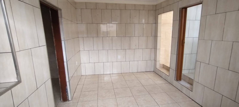 Imagem Casa com 1 Quarto para Alugar, em Jardim Dona Sinhá - São Paulo Imagem Casa com 1 Quarto para Alugar, em Jardim Dona Sinhá - São Paulo