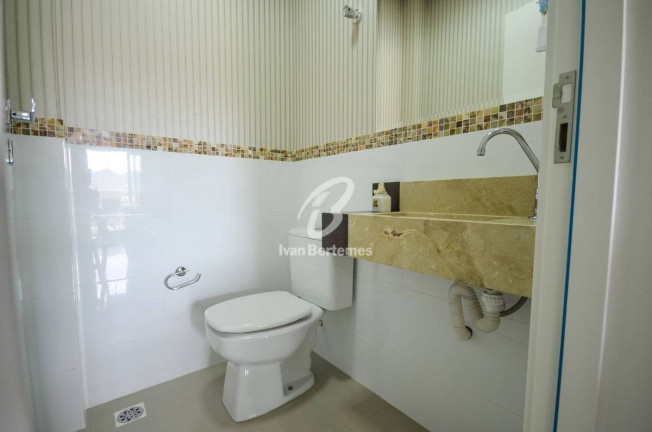 Imagem Apartamento com 3 Quartos para Temporada, em Mariscal - Bombinhas Imagem Apartamento com 3 Quartos para Temporada, em Mariscal - Bombinhas