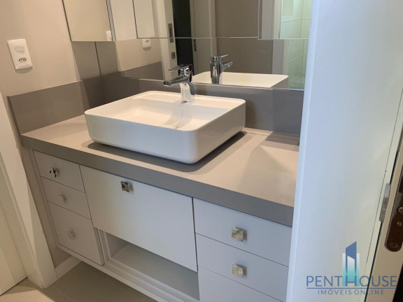 Imagem Apartamento com 4 Quartos à Venda, 128 m² em Pioneiros - Balneário Camboriú Imagem Apartamento com 4 Quartos à Venda, 128 m² em Pioneiros - Balneário Camboriú