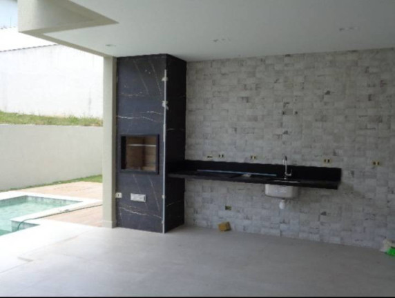 Casa com 4 Quartos à Venda,  em Urbanova - São José Dos Campos