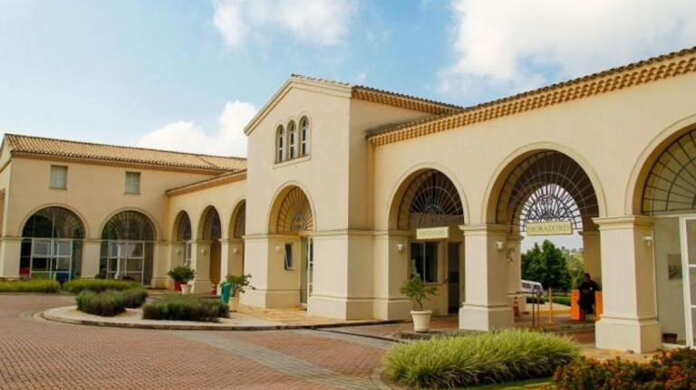 Imagem Casa com 4 Quartos à Venda, 400 m² em Tamboré - Santana De Parnaíba