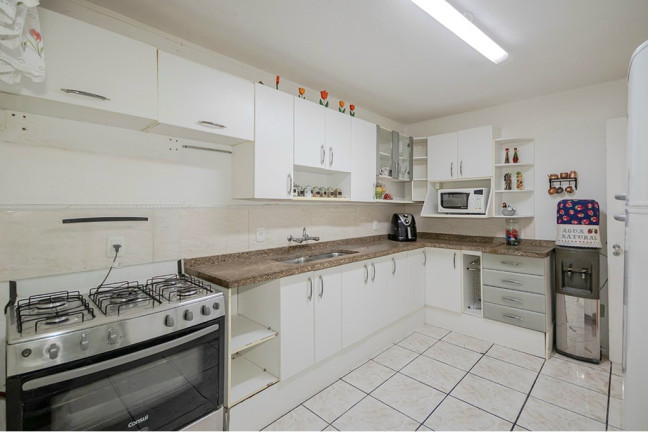 Imagem Casa com 3 Quartos à Venda, 300 m² em Jardim Sabará - Porto Alegre