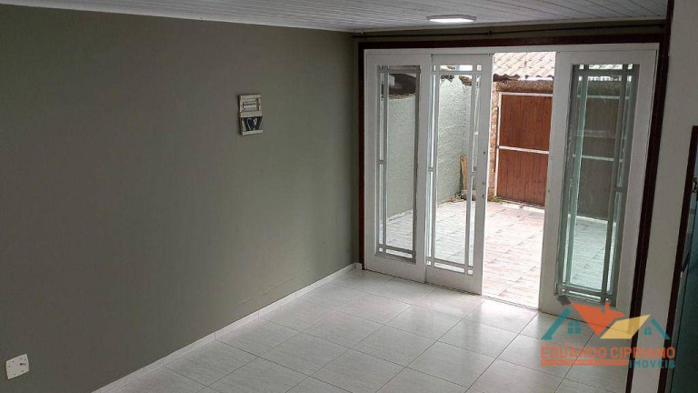 Imagem Casa com 3 Quartos à Venda ou Locação, 390 m² em Pontal De Santa Marina - Caraguatatuba Imagem Casa com 3 Quartos à Venda ou Locação, 390 m² em Pontal De Santa Marina - Caraguatatuba