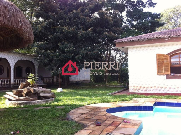 Casa com 5 Quartos à Venda, 2.000 m² em Três Montanhas - Osasco