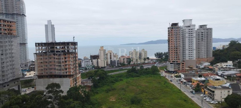 Apartamento com 3 Quartos à Venda, 82 m² em Tabuleiro Dos Oliveiras - Itapema