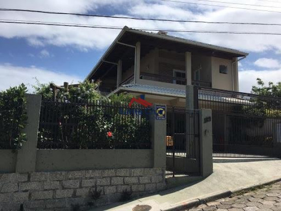 Imagem Sobrado com 4 Quartos à Venda, 380 m² em Ingleses Do Rio Vermelho - Florianópolis Imagem Sobrado com 4 Quartos à Venda, 380 m² em Ingleses Do Rio Vermelho - Florianópolis