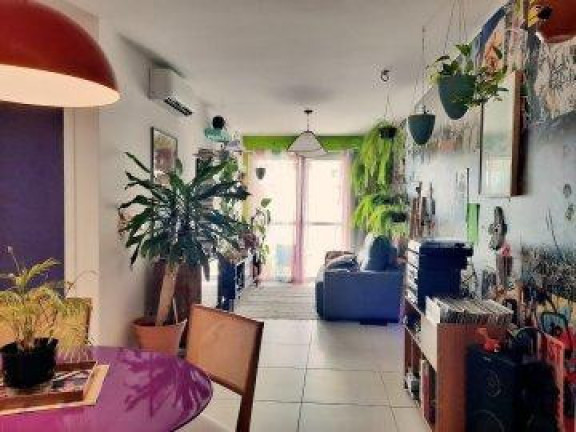 Imagem Apartamento com 2 Quartos à Venda, 74 m² em Itacorubi - Florianópolis
