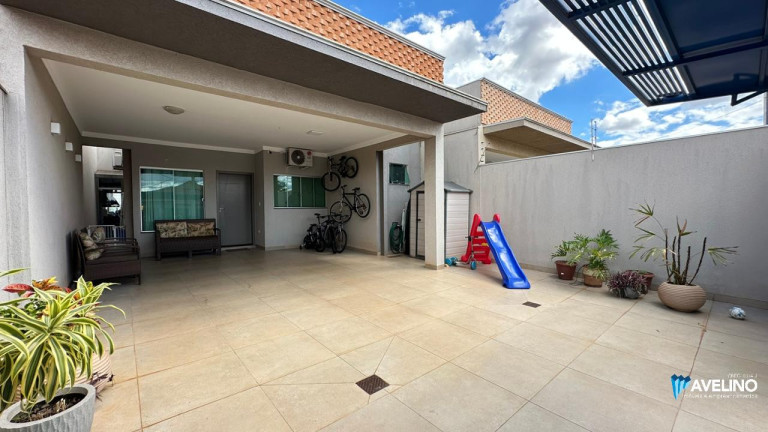 Casa com 3 Quartos à Venda, 137 m² em Parque Residencial Rita Vieira - Campo Grande
