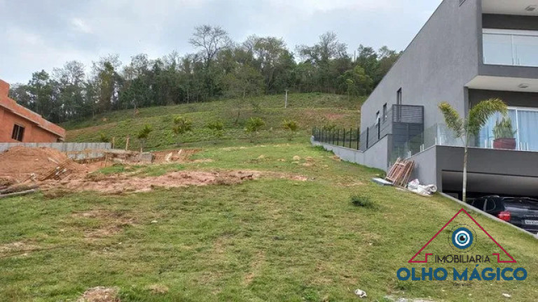 Terreno à Venda, 711 m² em Tamboré - Santana De Parnaíba