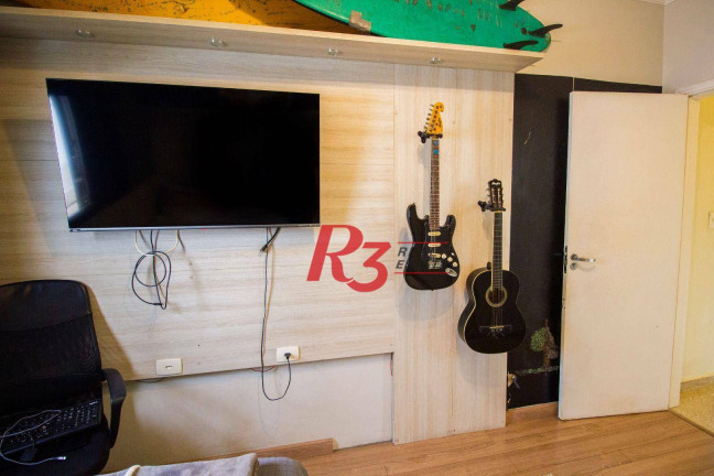 Imagem Casa com 3 Quartos à Venda, 189 m² em Embaré - Santos