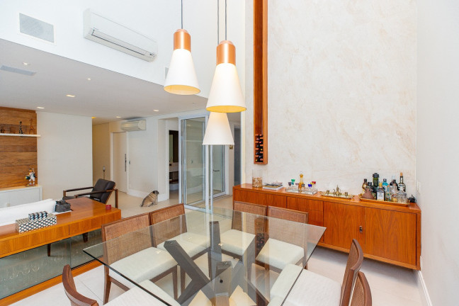 Imagem Apartamento com 3 Quartos à Venda, 240 m² em Vila Mariana - São Paulo