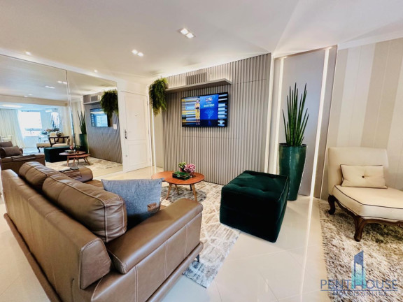 Imagem Apartamento com 3 Quartos à Venda, 135 m² em Centro - Balneário Camboriú Imagem Apartamento com 3 Quartos à Venda, 135 m² em Centro - Balneário Camboriú
