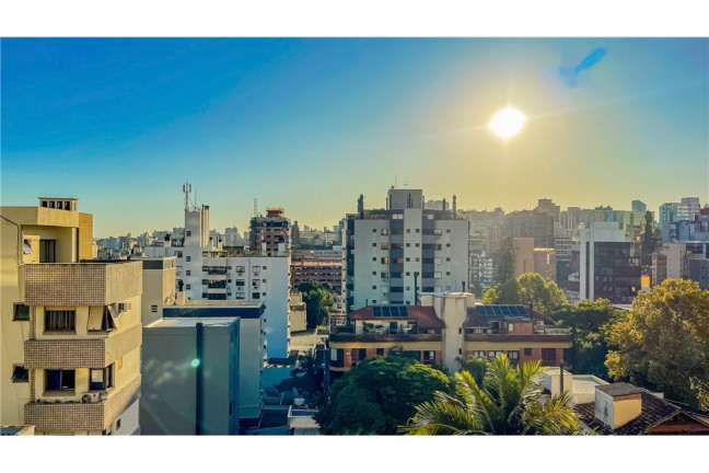 Imóvel com 3 Quartos à Venda,  em Rio Branco - Porto Alegre