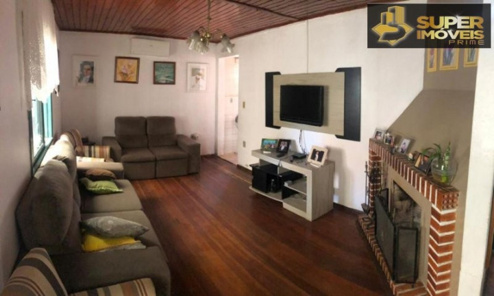 Imagem Casa com 3 Quartos à Venda, 200 m² em Fragata - Pelotas Imagem Casa com 3 Quartos à Venda, 200 m² em Fragata - Pelotas